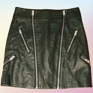Express Vegan Leather Moto Skrit with Zippers sz 2
